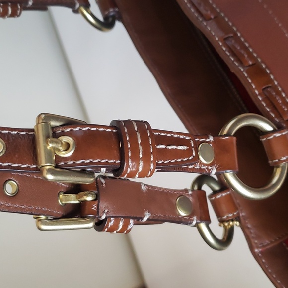 Coach Soft Brown Leather Tote Coach Perfect For Everyday Outing - Picture 16 of 17